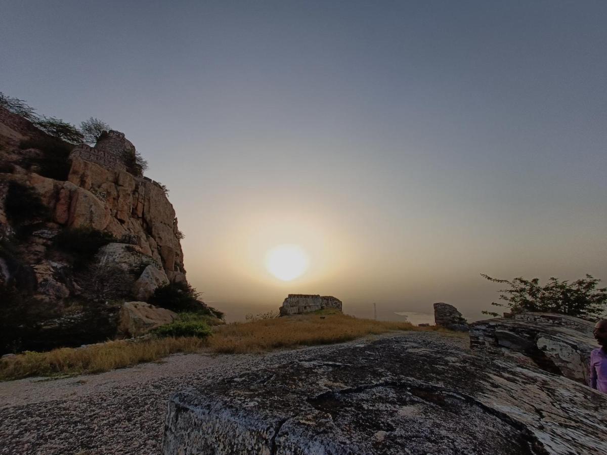 Dream Hampi Villa & Home Stay Екстериор снимка